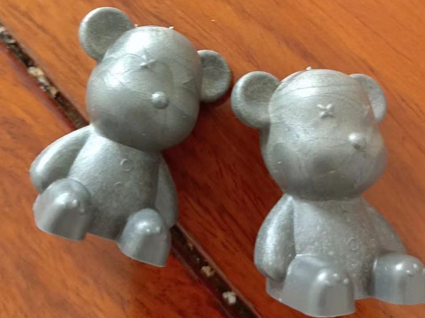 濟(jì)寧安屹工貿(mào)承接注塑模具和注塑產(chǎn)品專(zhuān)業(yè)代工，金日接單網(wǎng)紅小熊杯，日產(chǎn)8萬(wàn)只